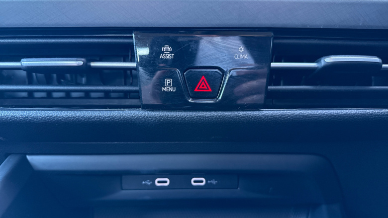 Volkswagen Golf 1.5 eTSI 150 Life 5dr DSG Petrol Hatchback